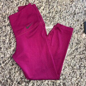 Nike Zonal Strength Leggings - Size Small